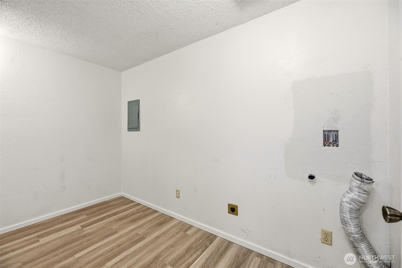 2630 Club Court 102 Property Photo 17