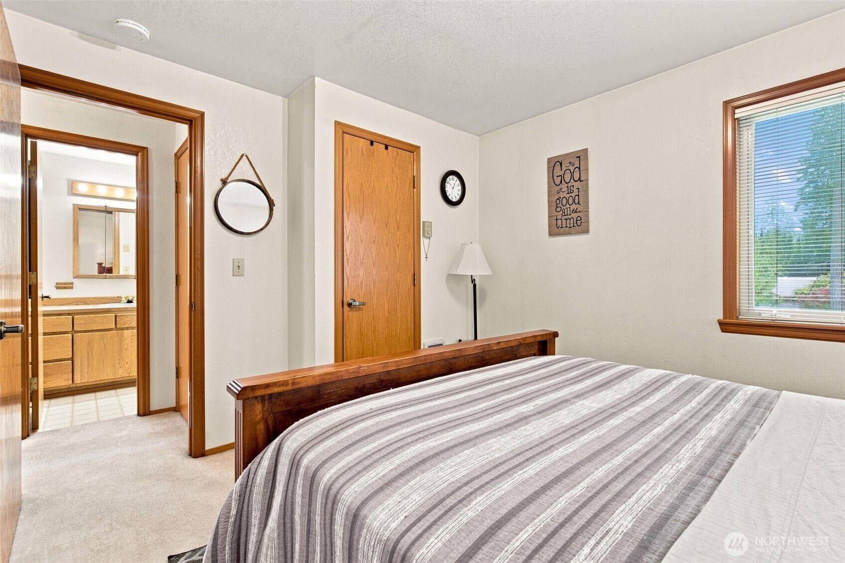 240 E Channel Drive Property Photo 31