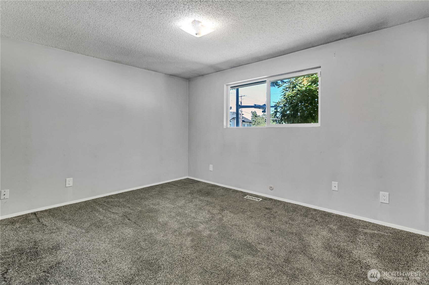 12405 Se 270th Street Property Photo 17
