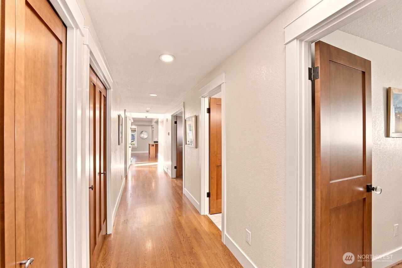 15000 Village Green Drive 2 Property Photo 17