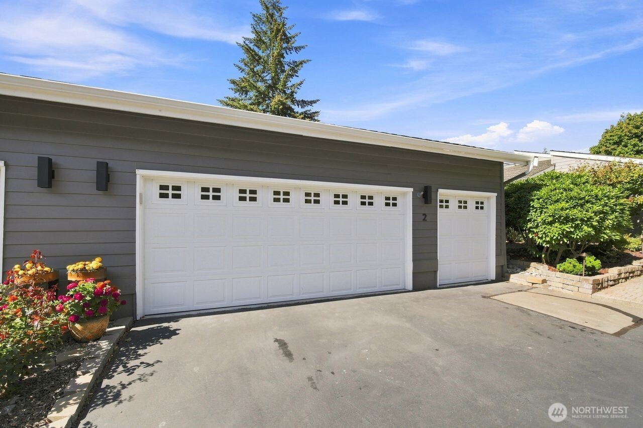 15000 Village Green Drive 2 Property Photo 29