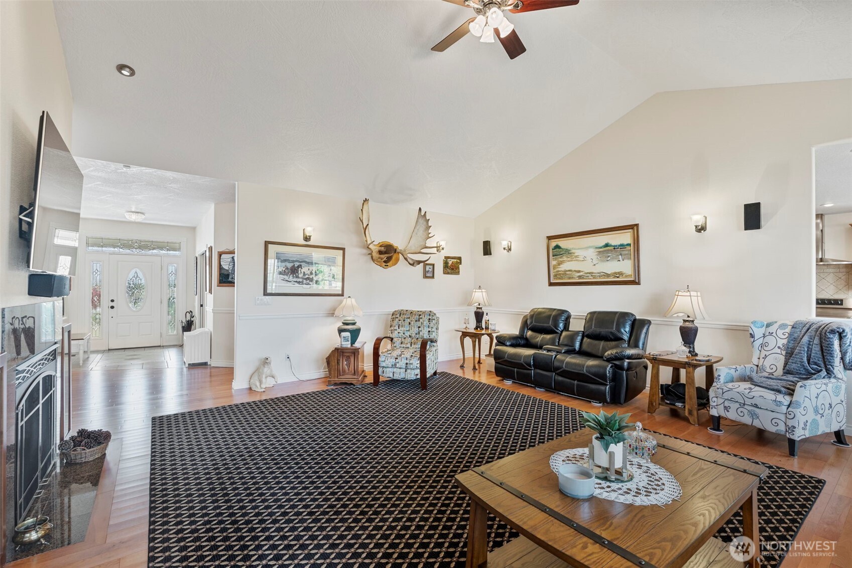 127 Skyhawk Drive Property Photo 8