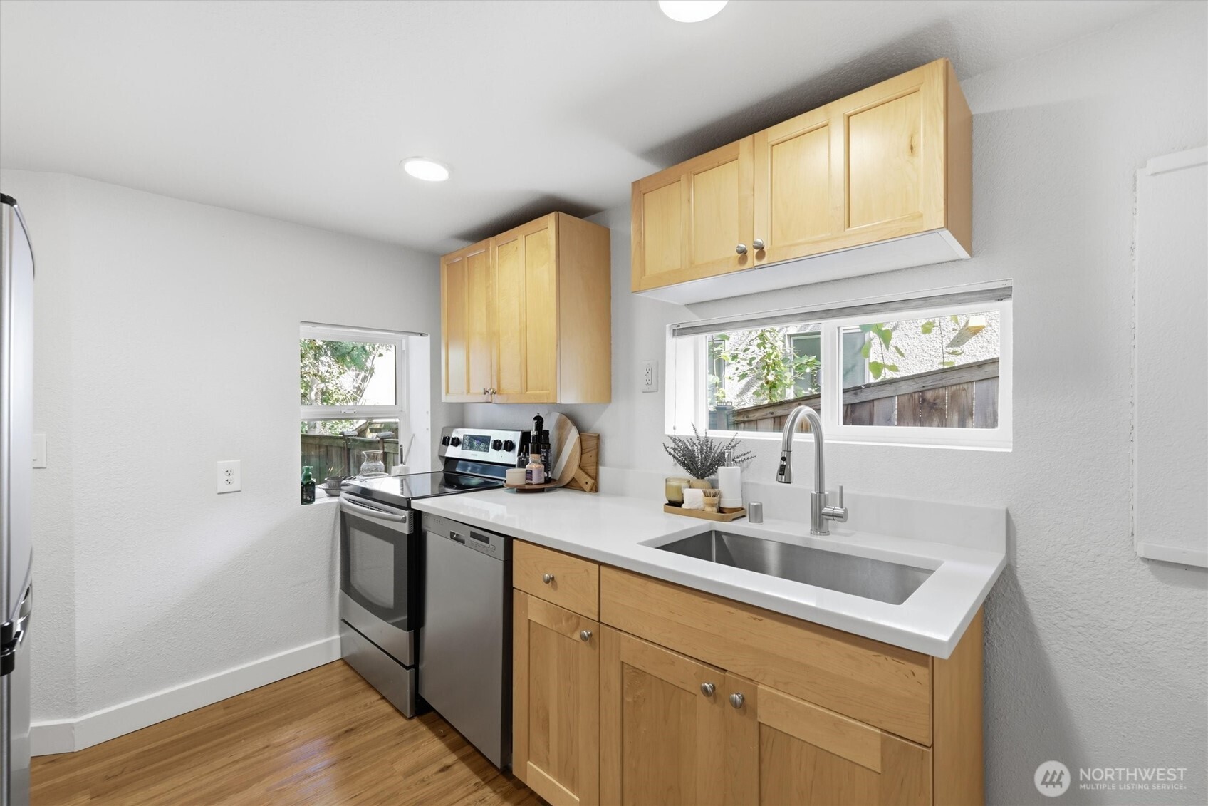 626 W Emerson Street Property Photo 18