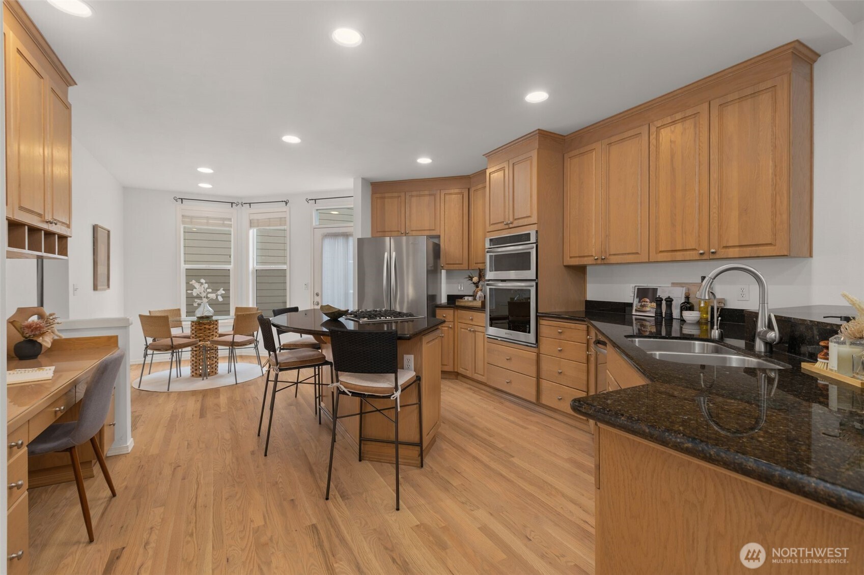 18727 33rd Avenue Property Photo 9