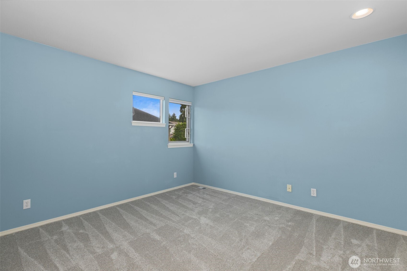 18727 33rd Avenue Property Photo 29