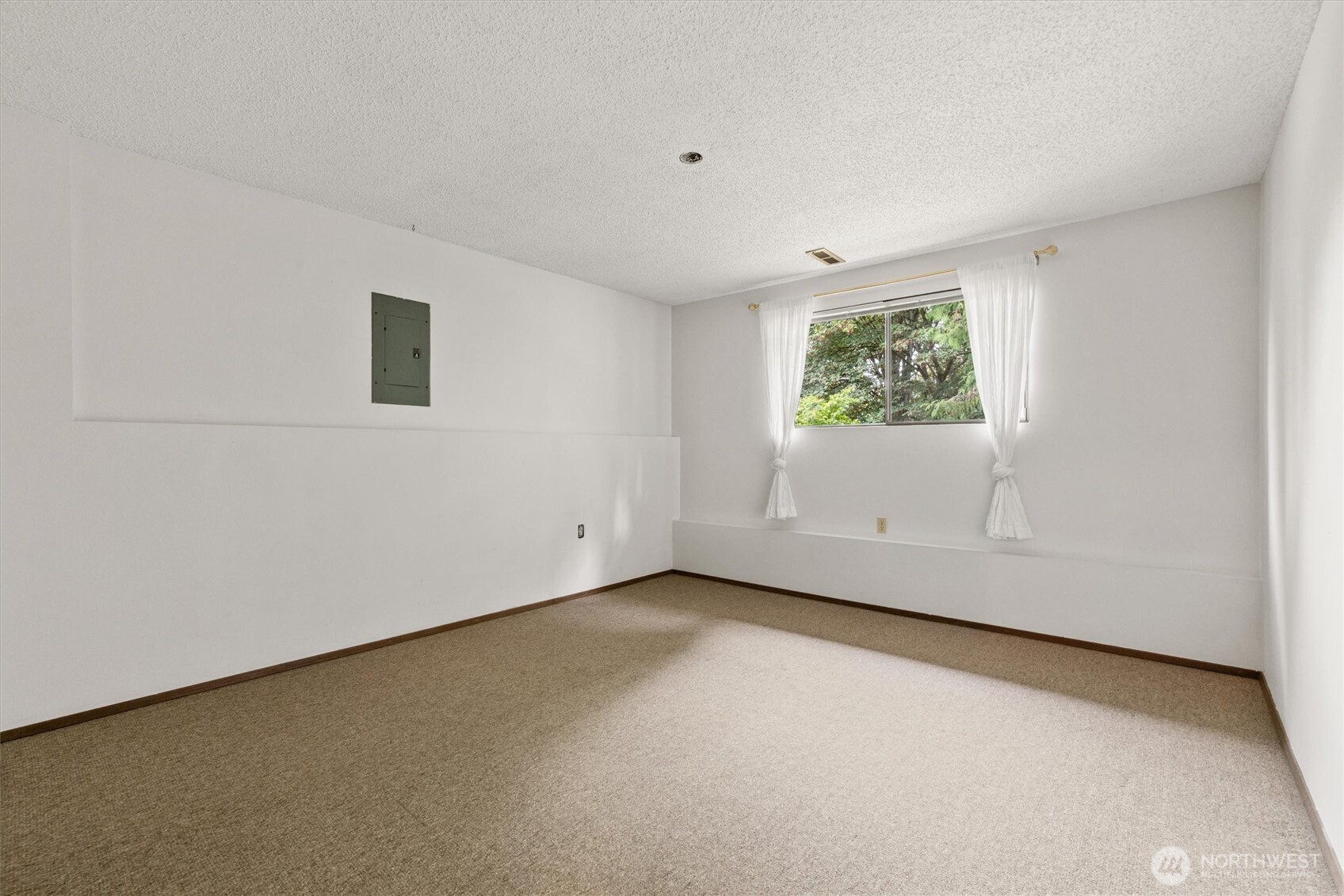 3322 102nd Avenue Property Photo 32