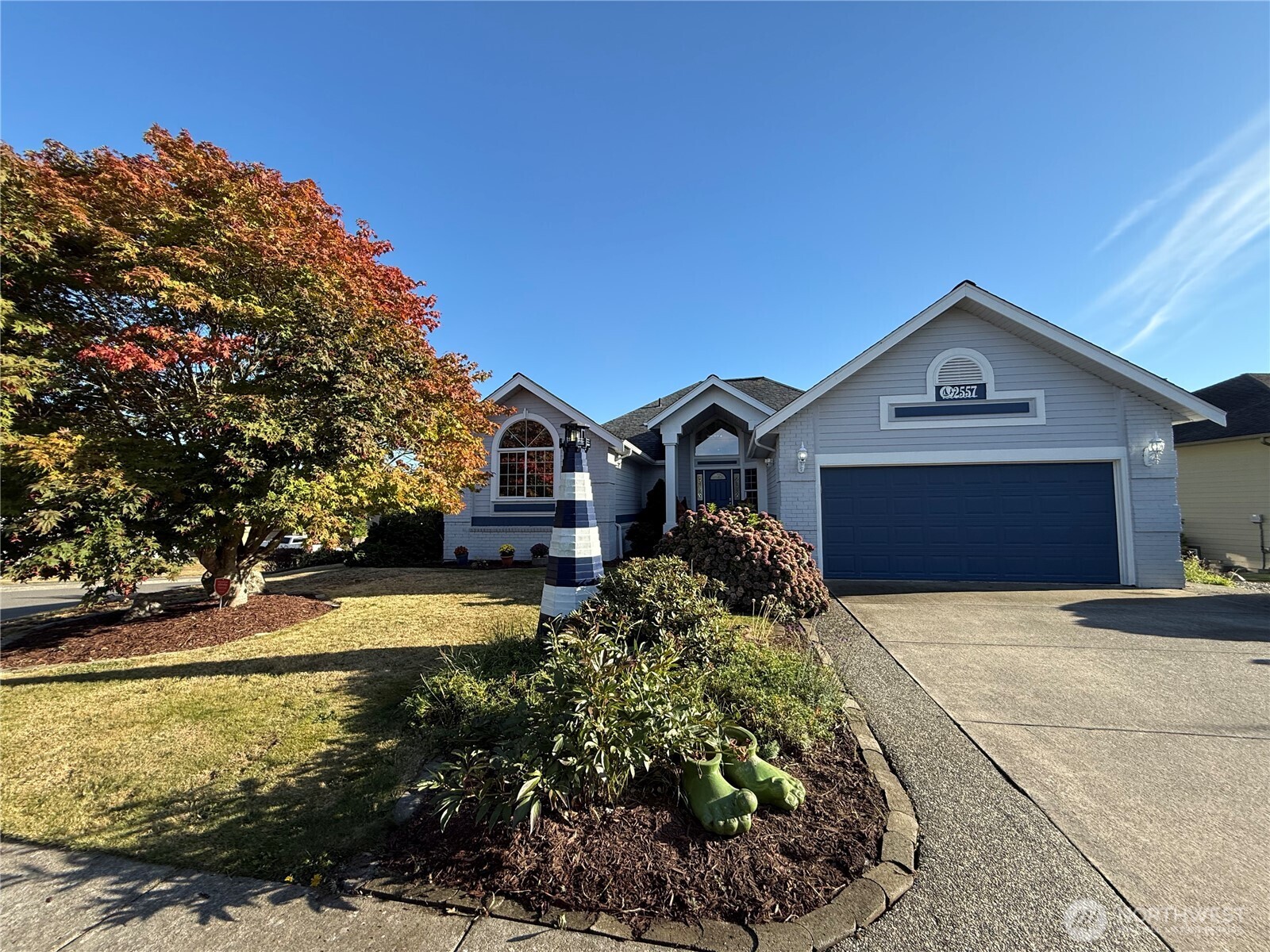 2557 Lakeridge Drive Property Photo 1