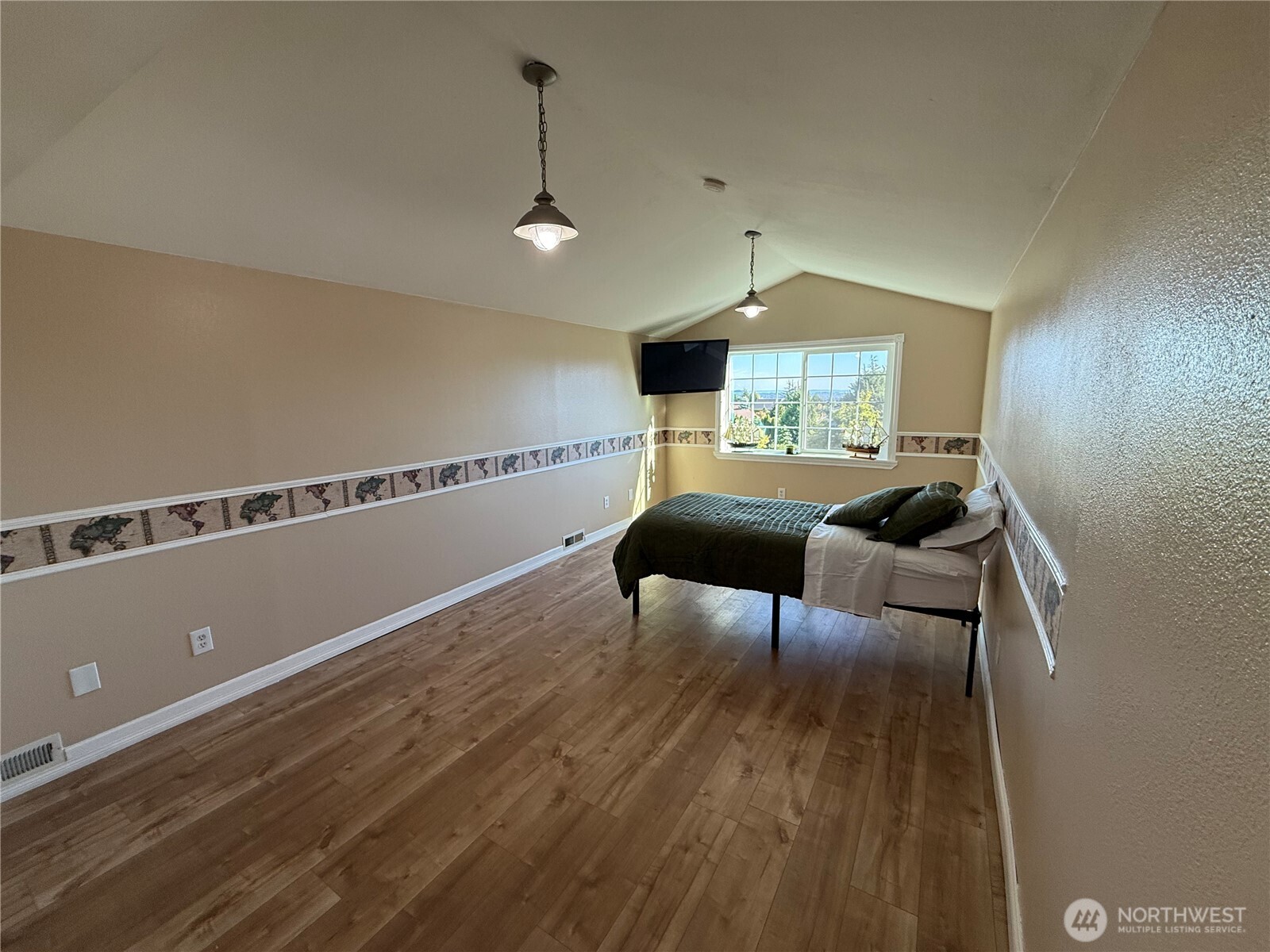 2557 Lakeridge Drive Property Photo 13