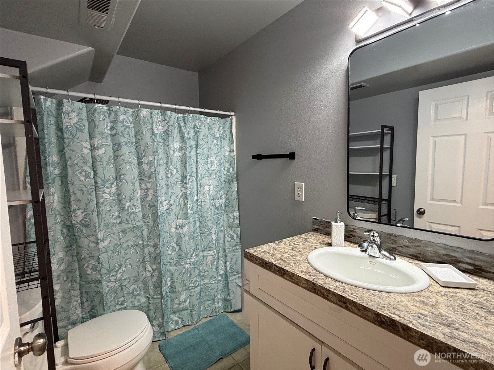 2557 Lakeridge Drive Property Photo 29