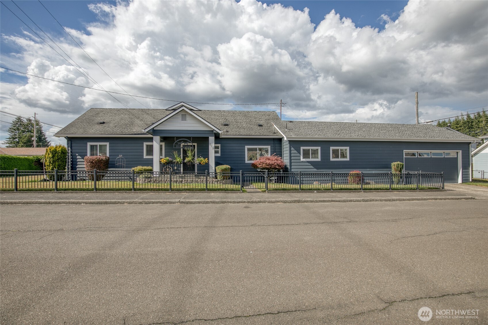 218 B Street Property Photo 2