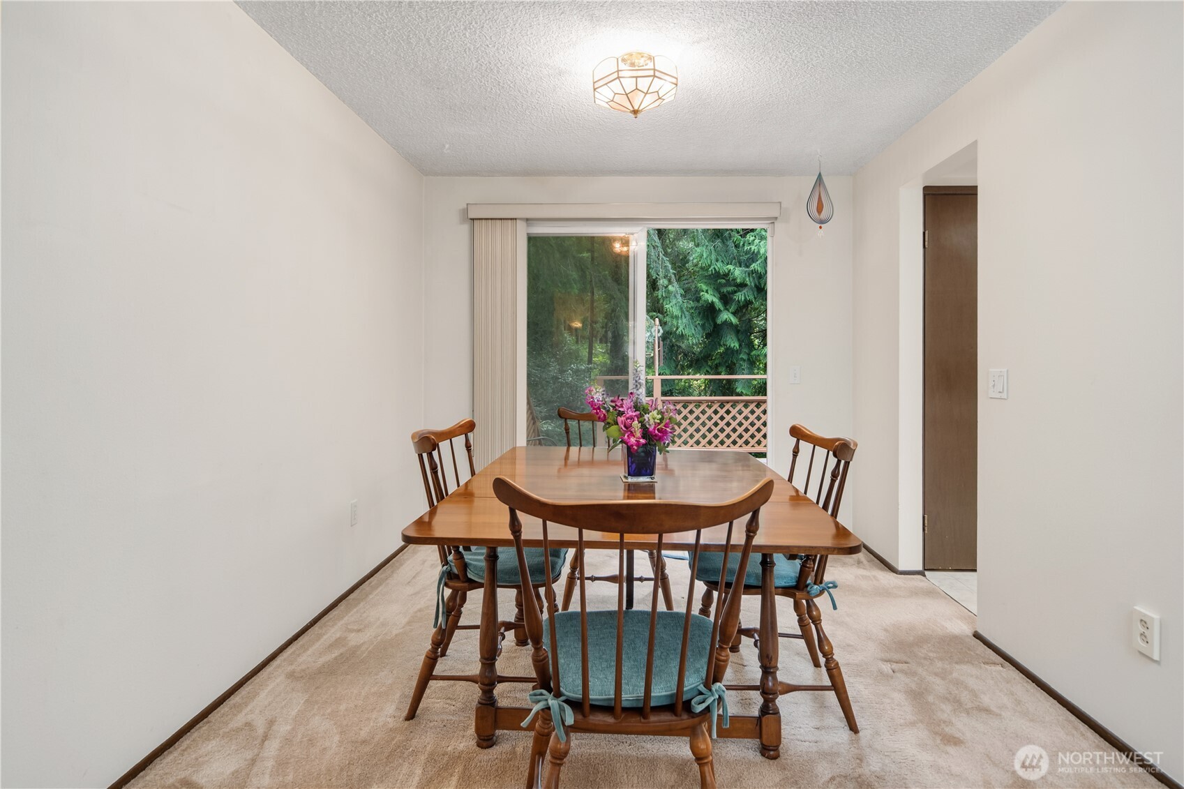 187 Nw Bridle Ridge Place Property Photo 7