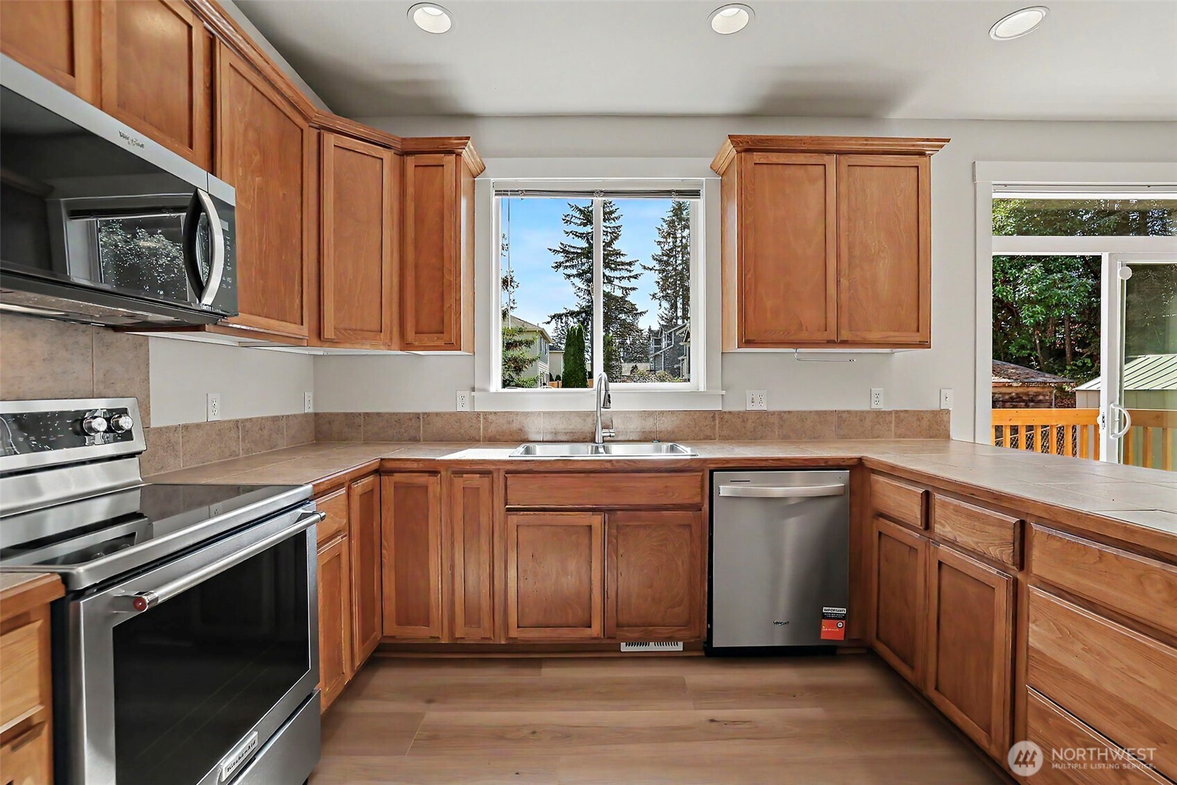 2021 Ne 25th Place Property Photo 12