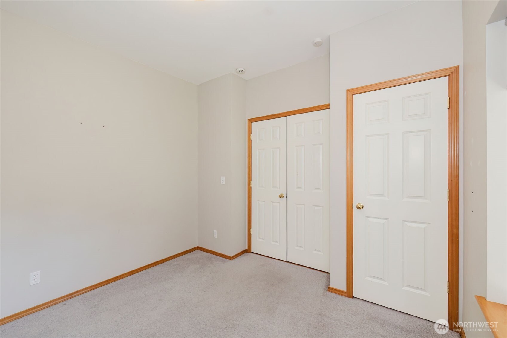 7037 Whistle Lane Property Photo 12