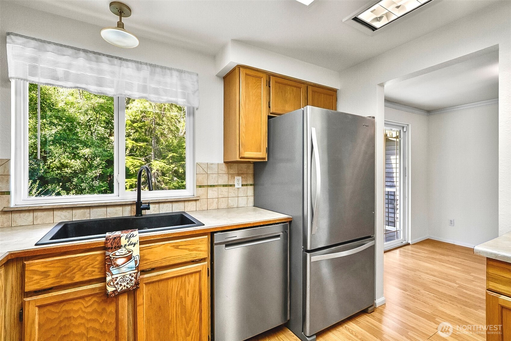 1520 51st Place Property Photo 6