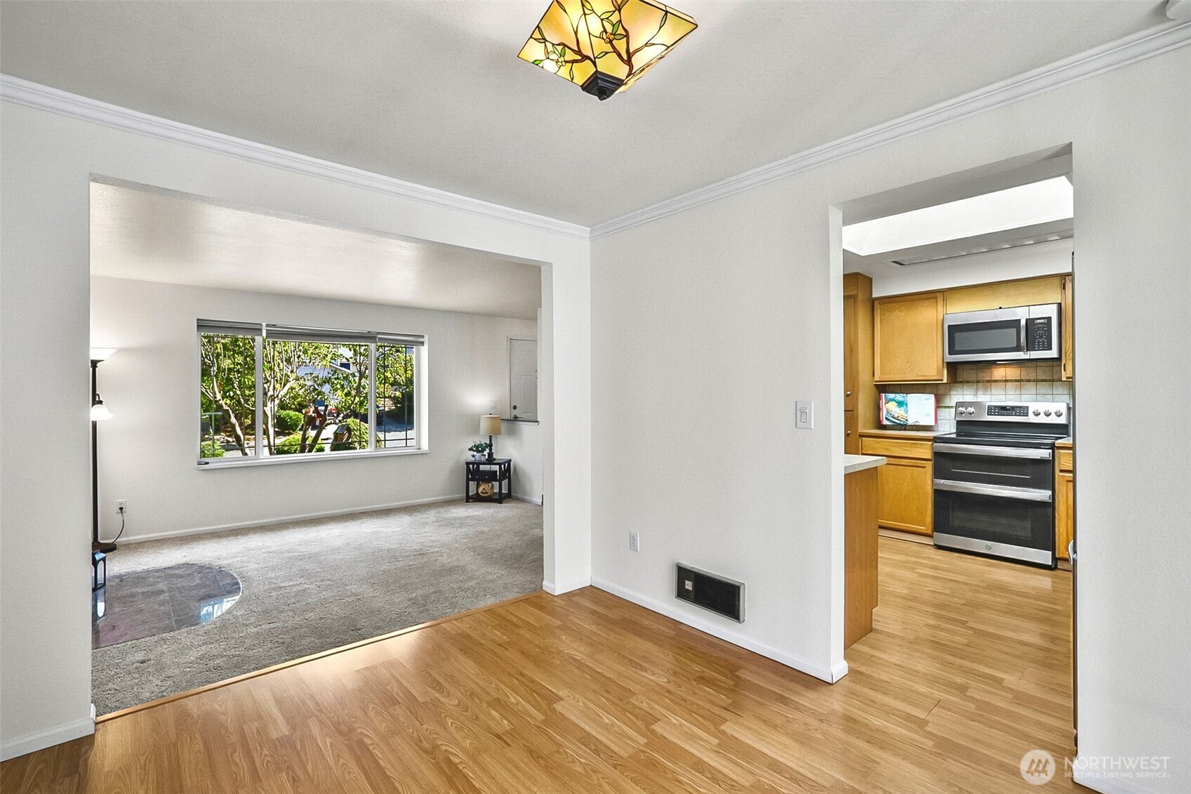 1520 51st Place Property Photo 8