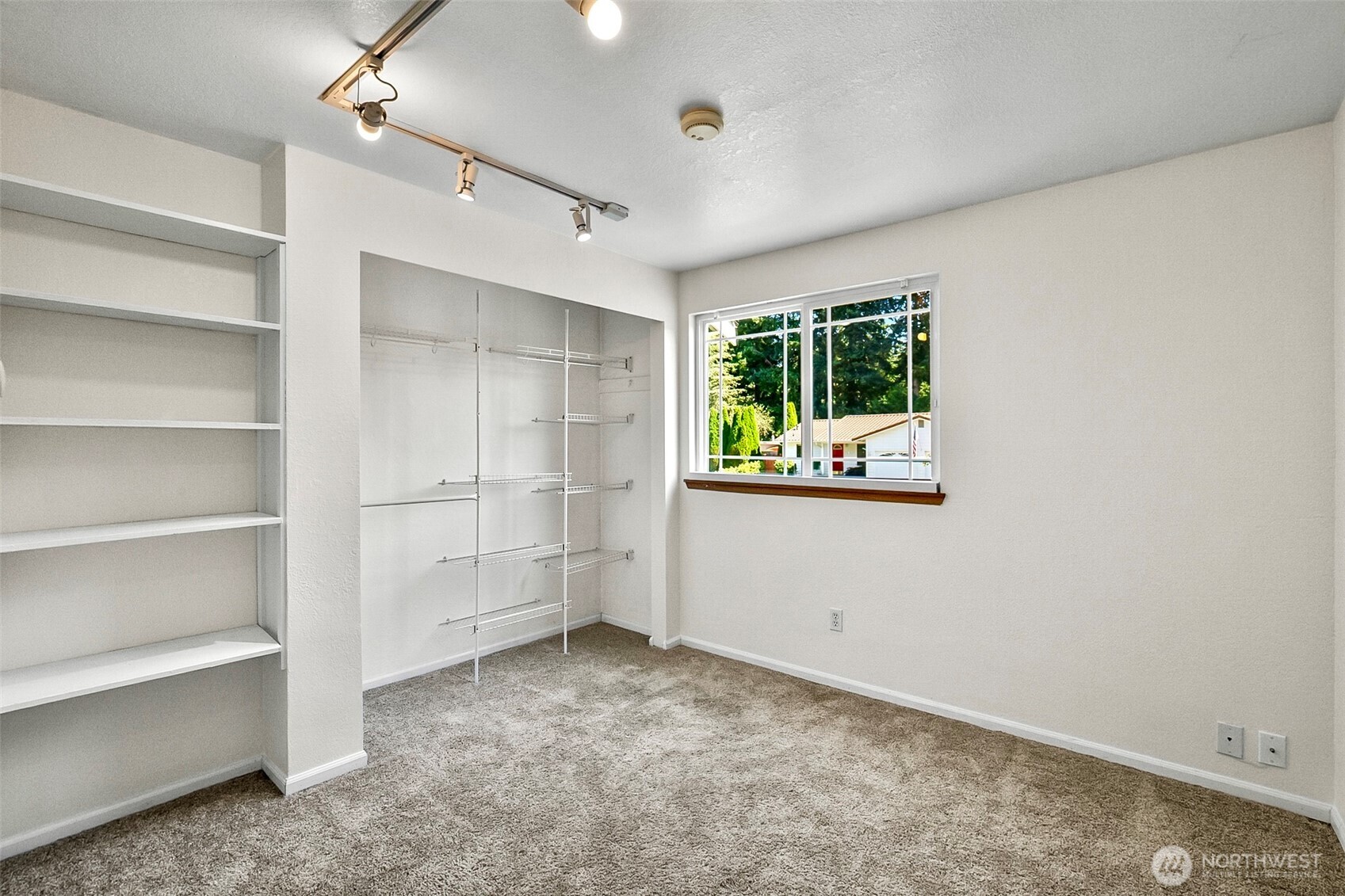 1520 51st Place Property Photo 14