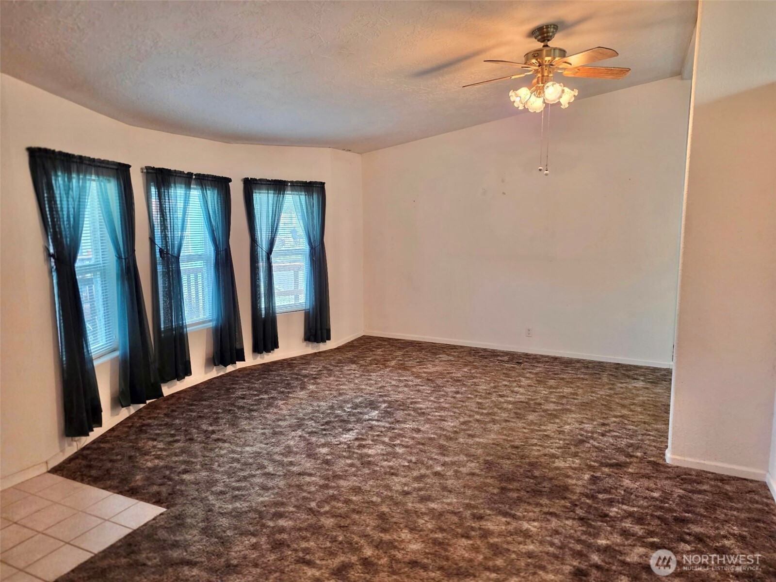 8 Heritage Boulevard Property Photo 7
