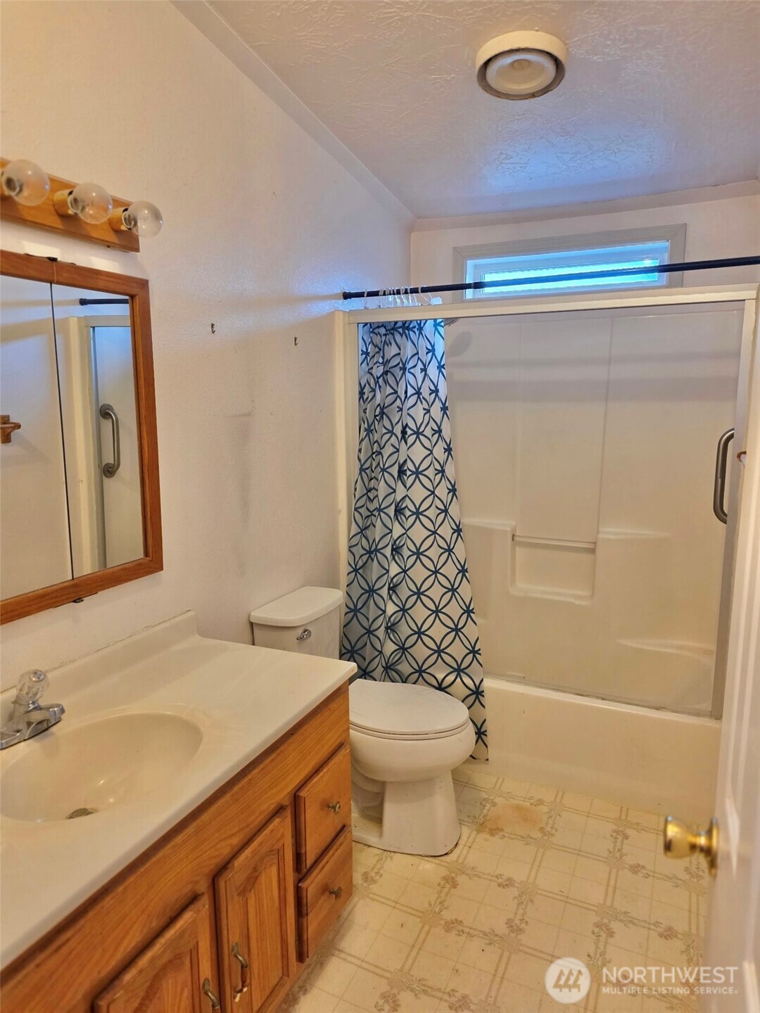 8 Heritage Boulevard Property Photo 11