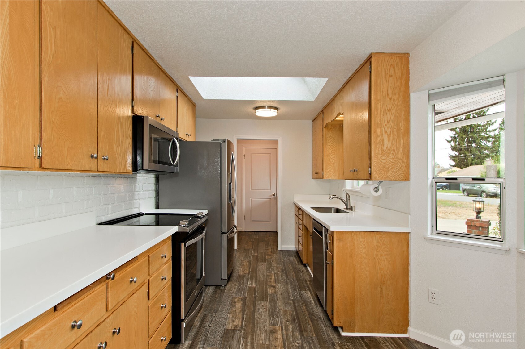 1611 1st Street Property Photo 5