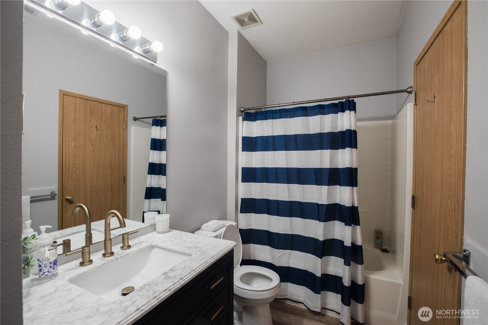 4714 Mill Pond Drive 401 Property Photo 12