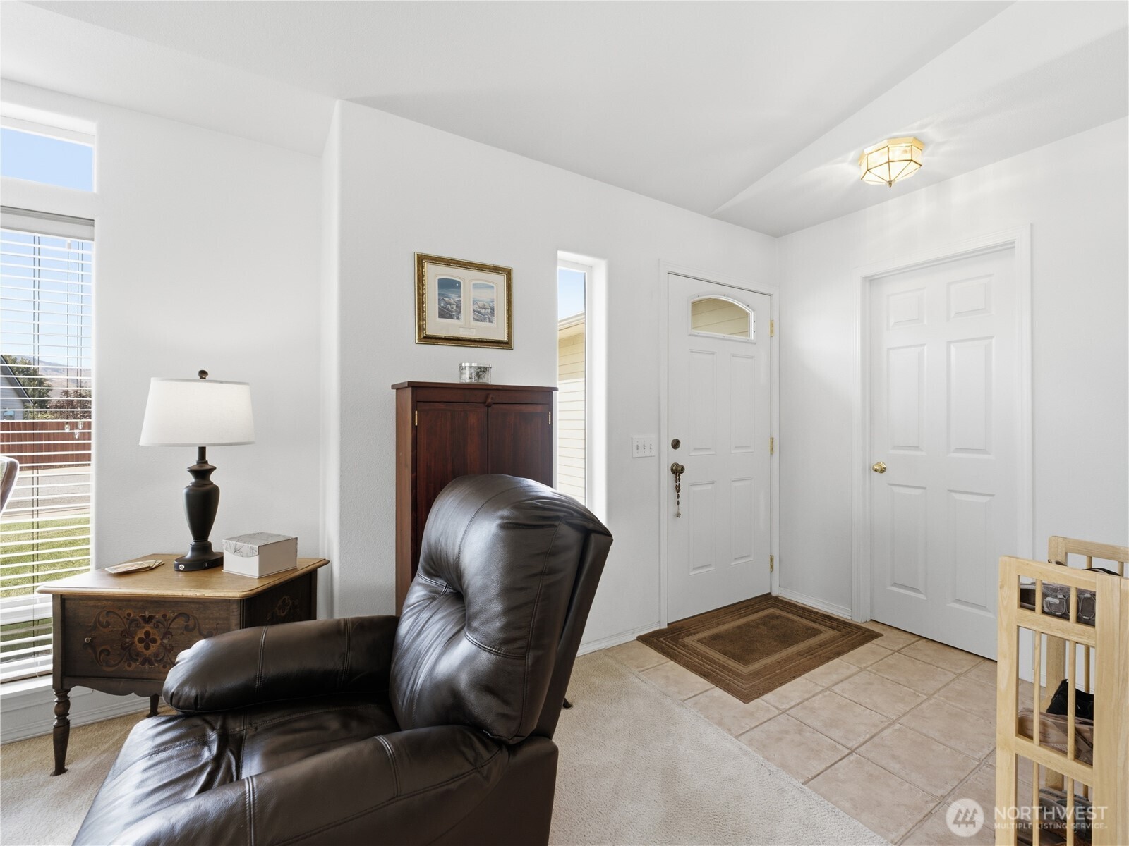 321 S Mary Avenue Property Photo 5