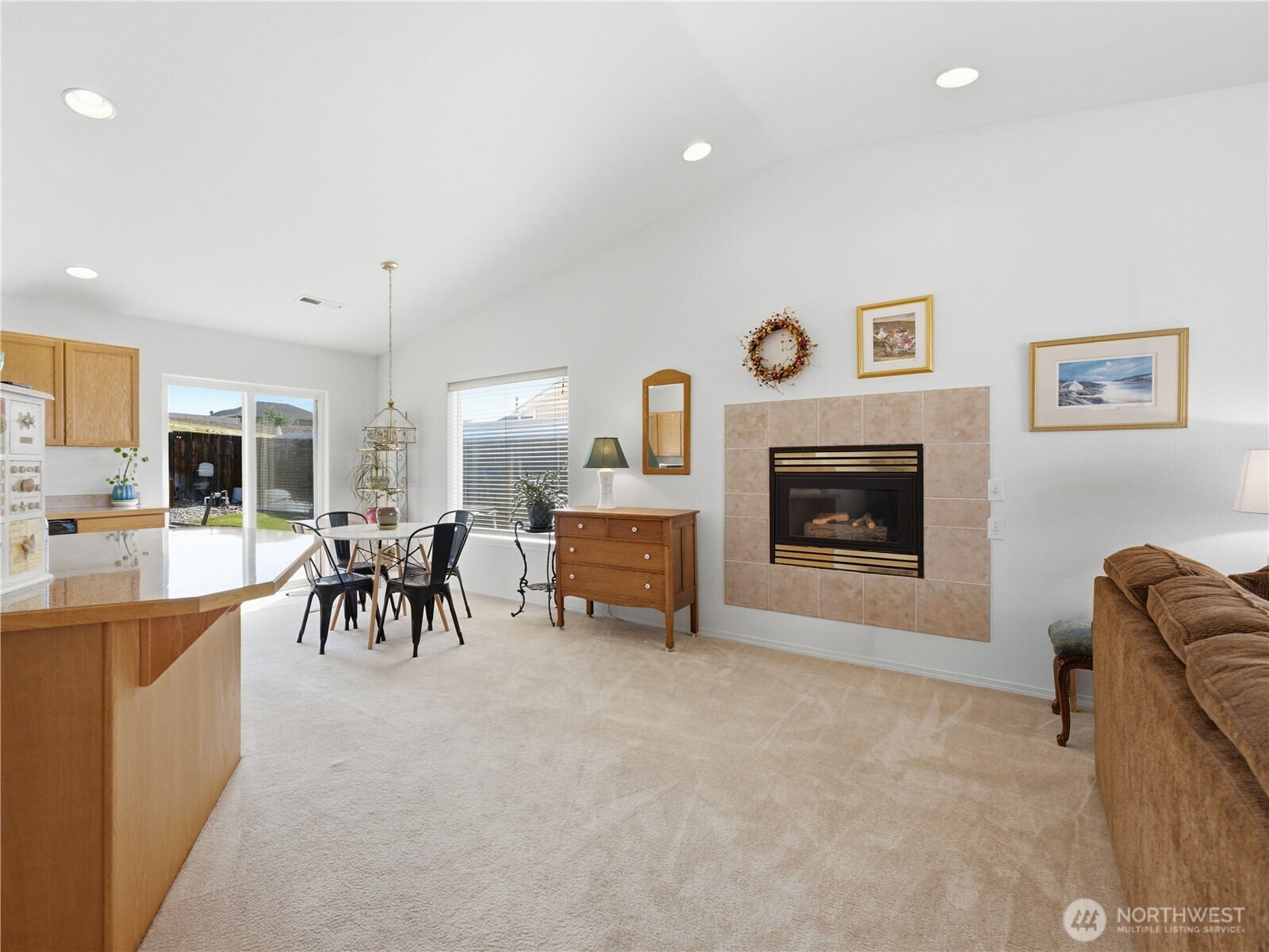 321 S Mary Avenue Property Photo 6
