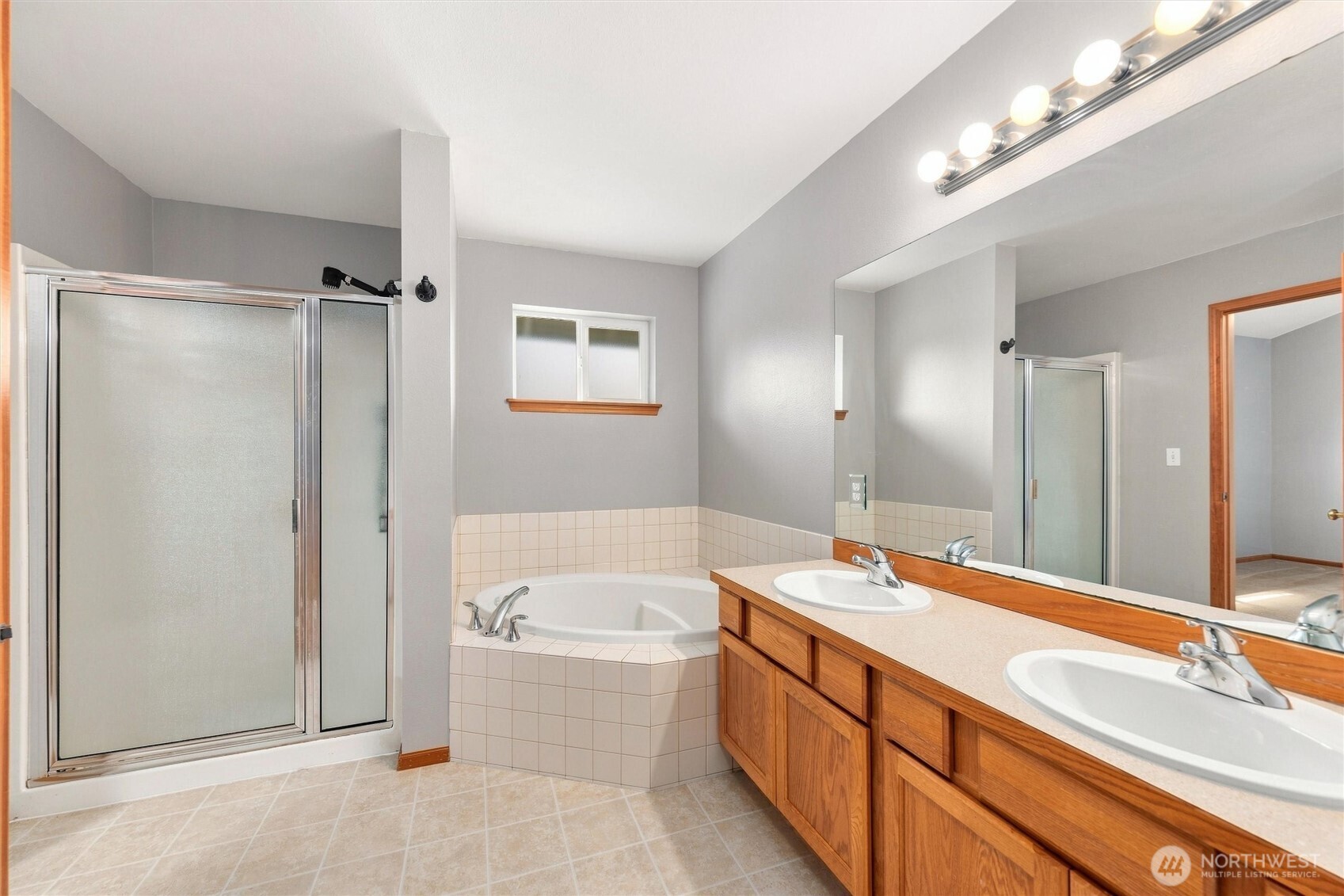 1068 Homestead Drive Property Photo 12