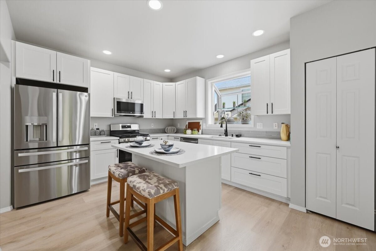 2912 153rd Street Property Photo 8