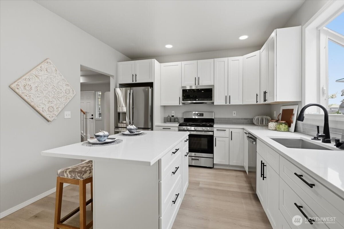 2912 153rd Street Property Photo 9