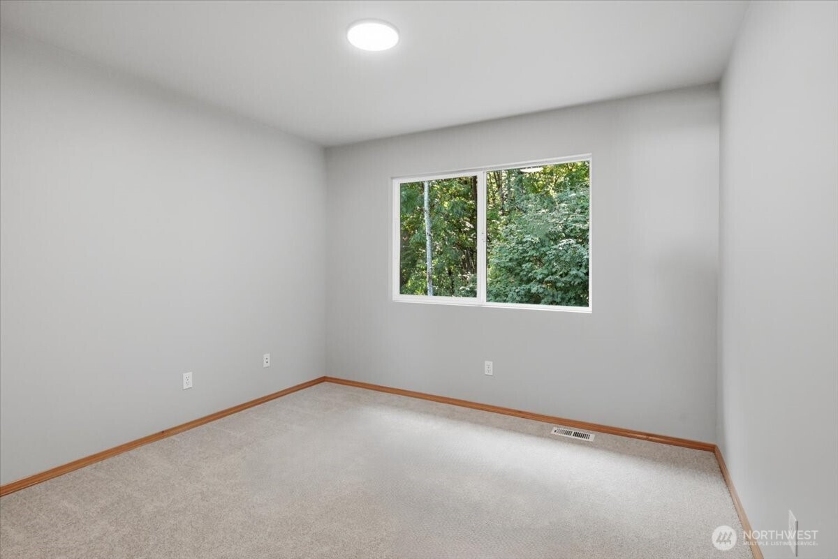 2912 153rd Street Property Photo 21