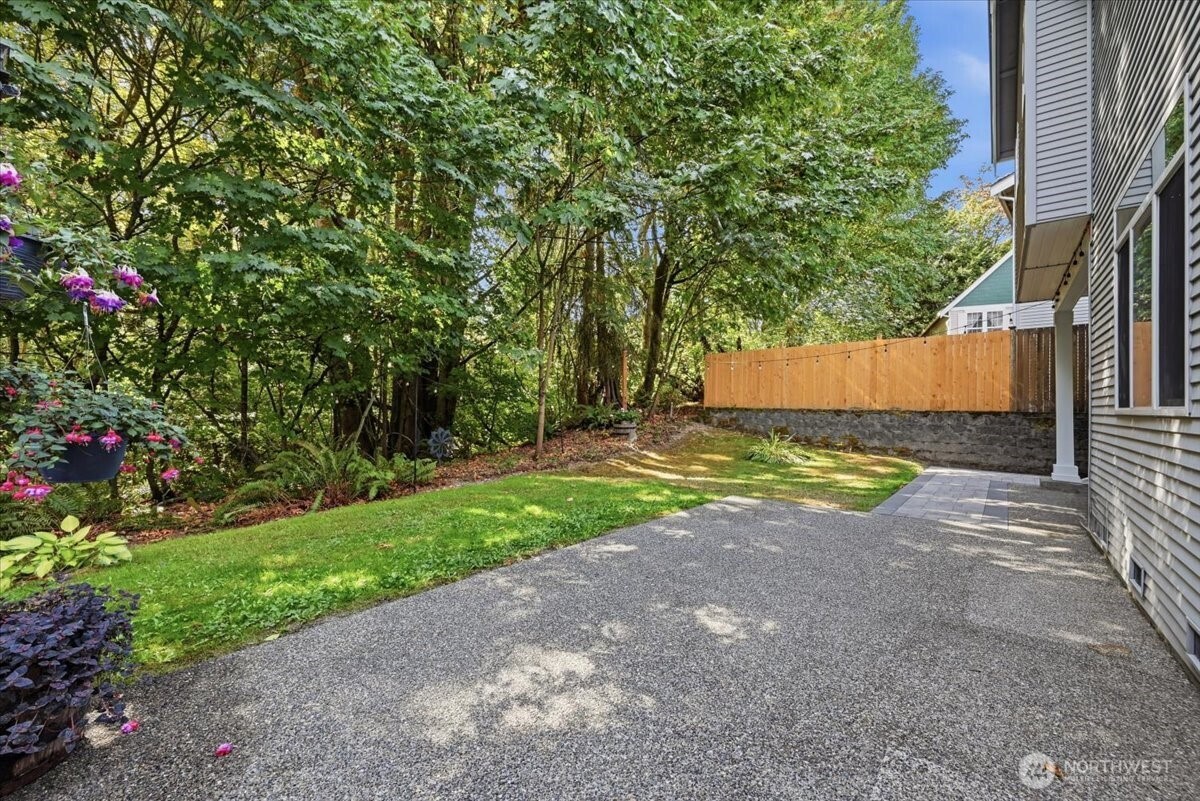 2912 153rd Street Property Photo 24