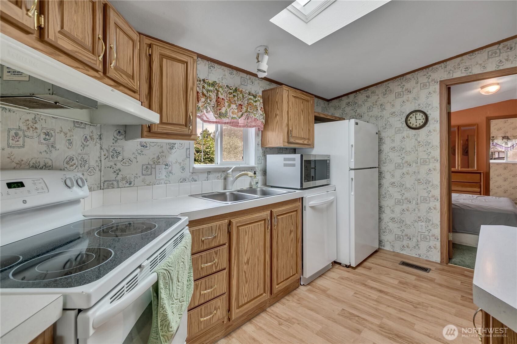 10718 63rd Street 35 Property Photo 11