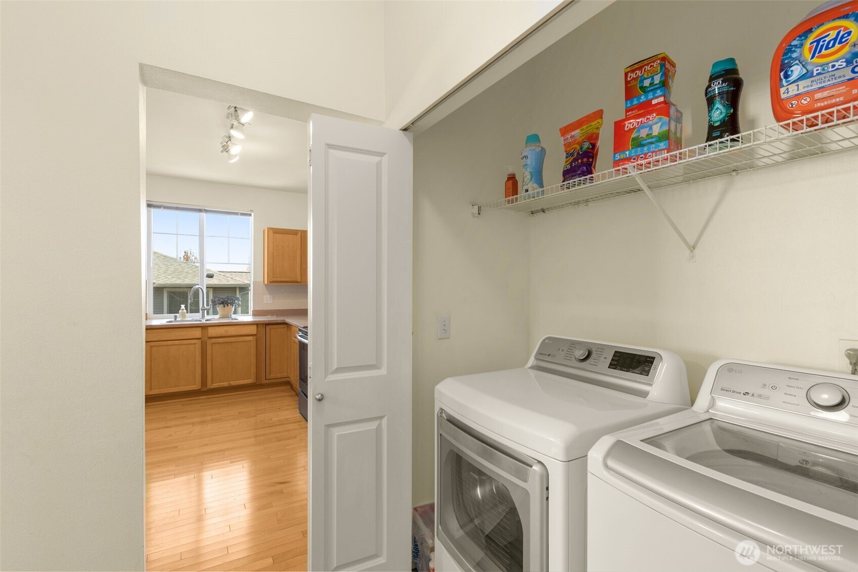 6895 Holly Park Drive Property Photo 24