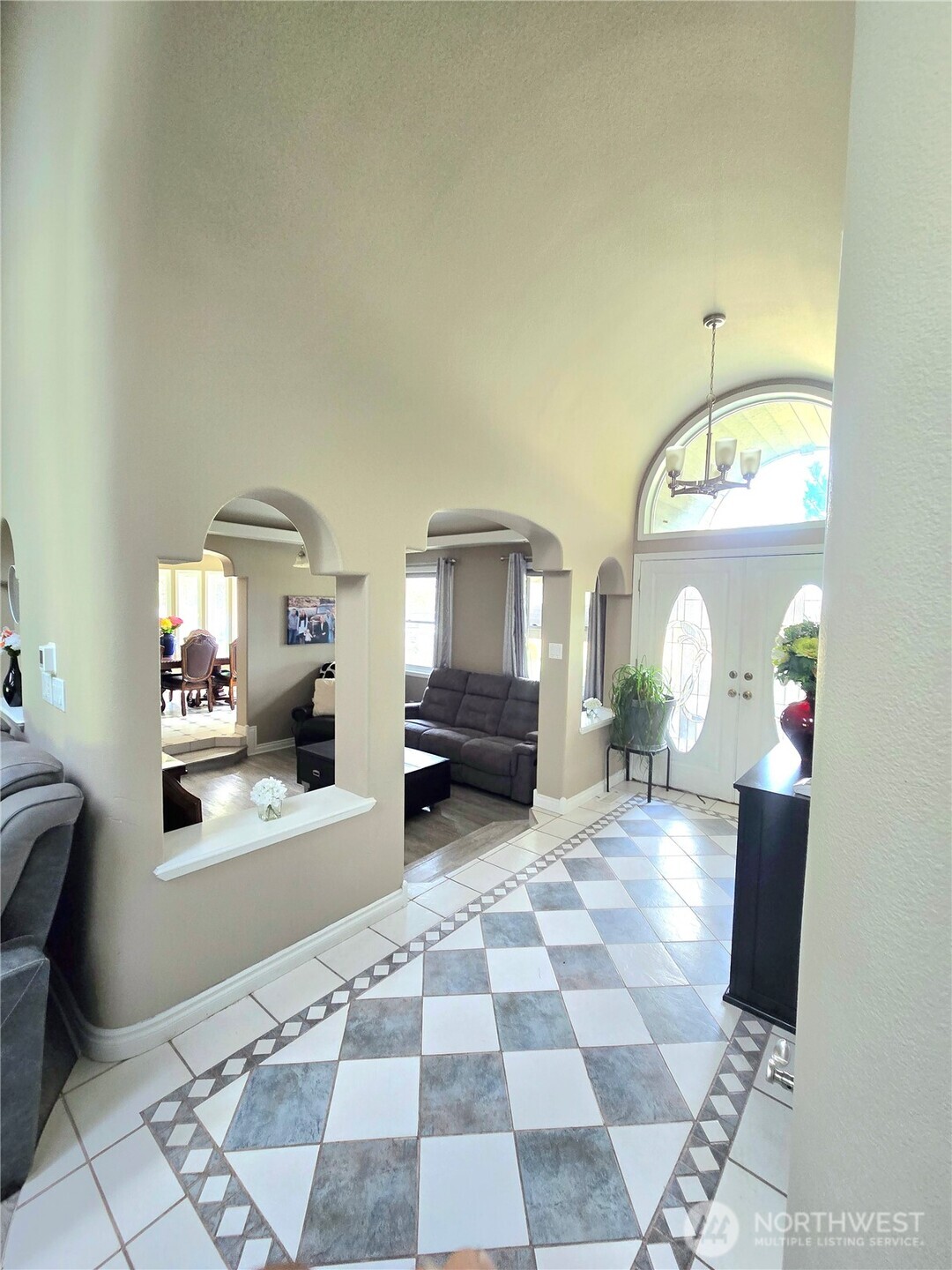 327 Lancaster Road Property Photo 10