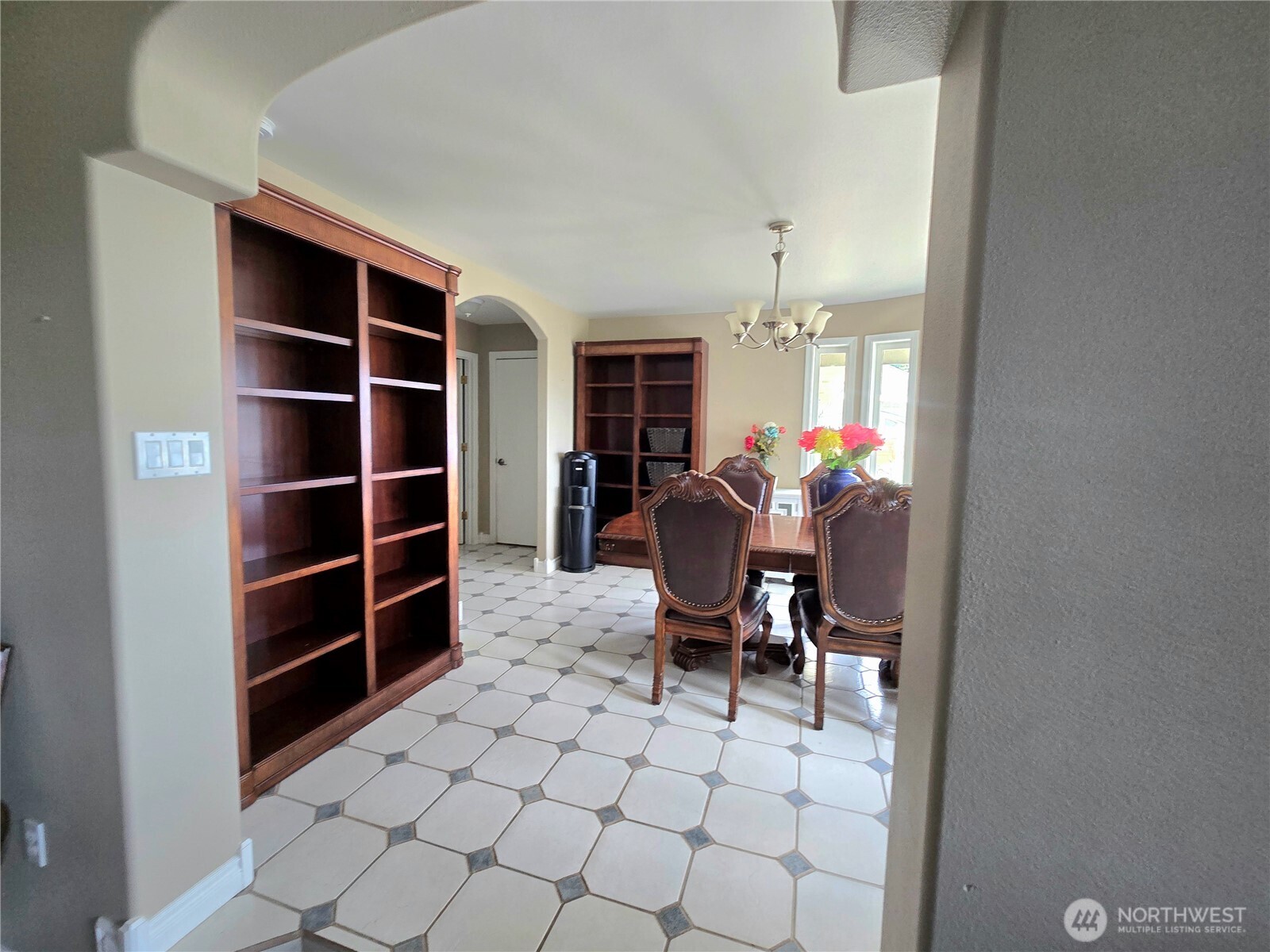 327 Lancaster Road Property Photo 12