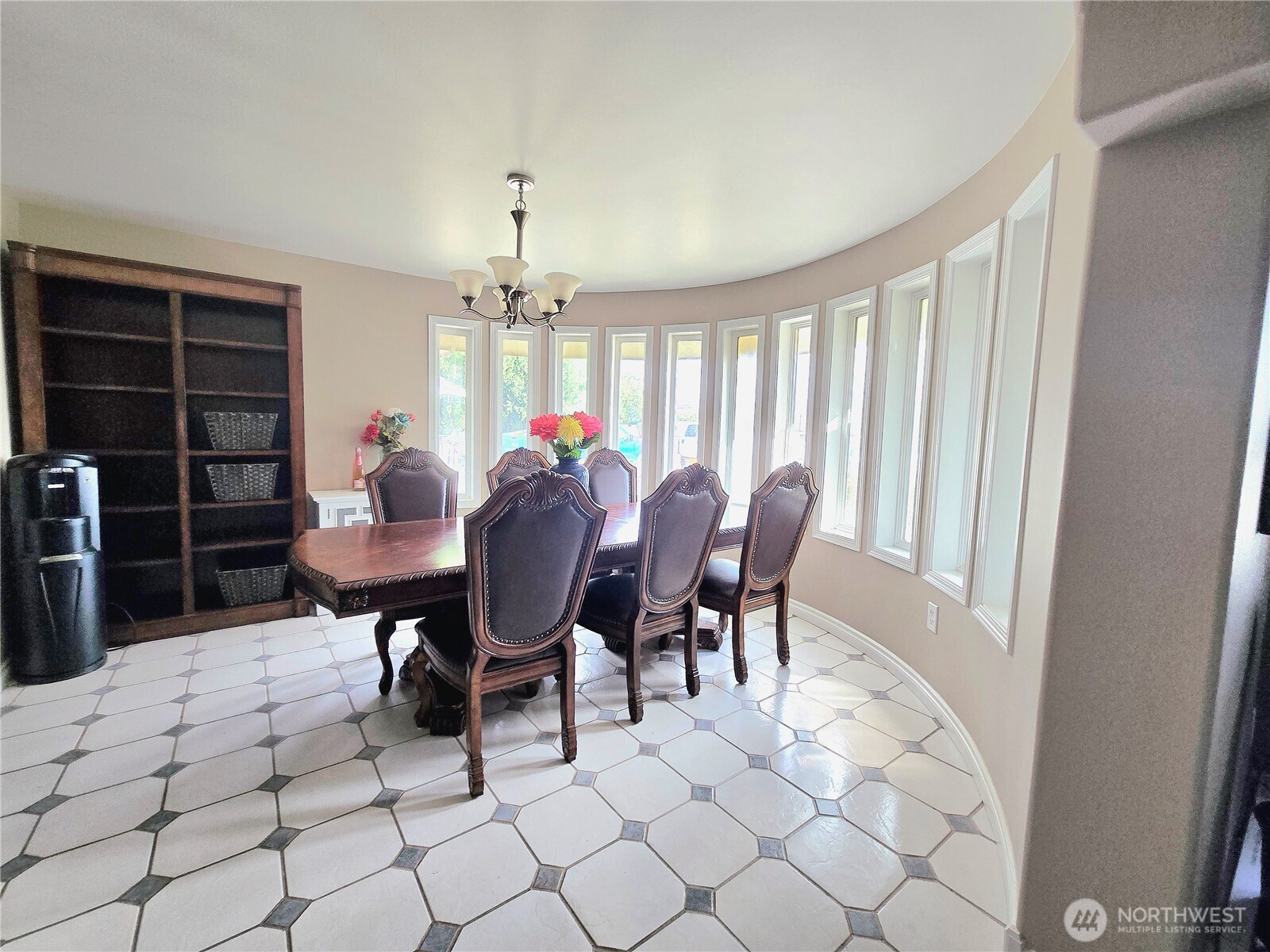 327 Lancaster Road Property Photo 13