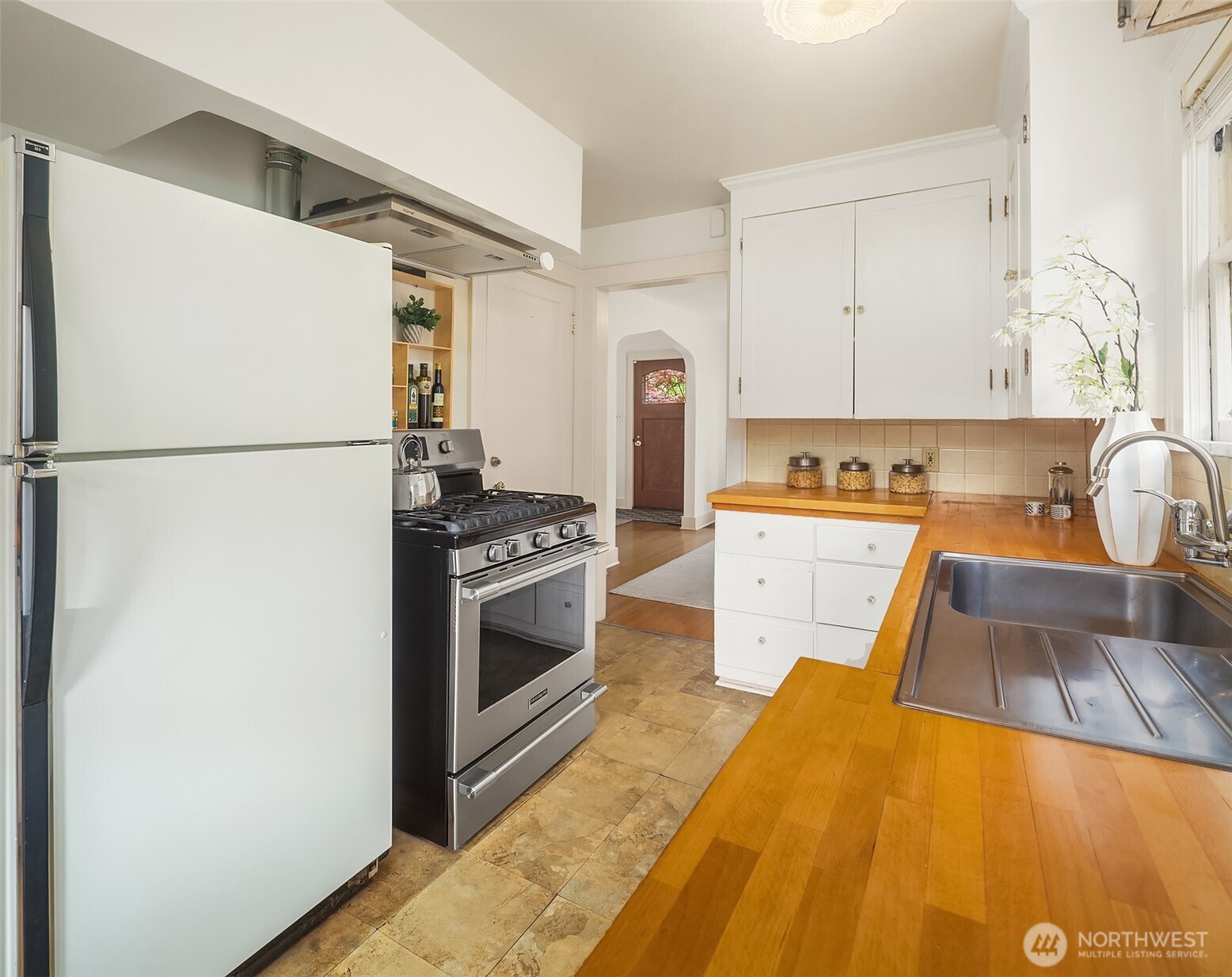 2609 Queen Anne Avenue Property Photo 11