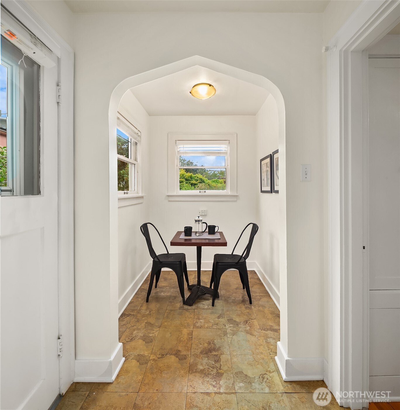 2609 Queen Anne Avenue Property Photo 12