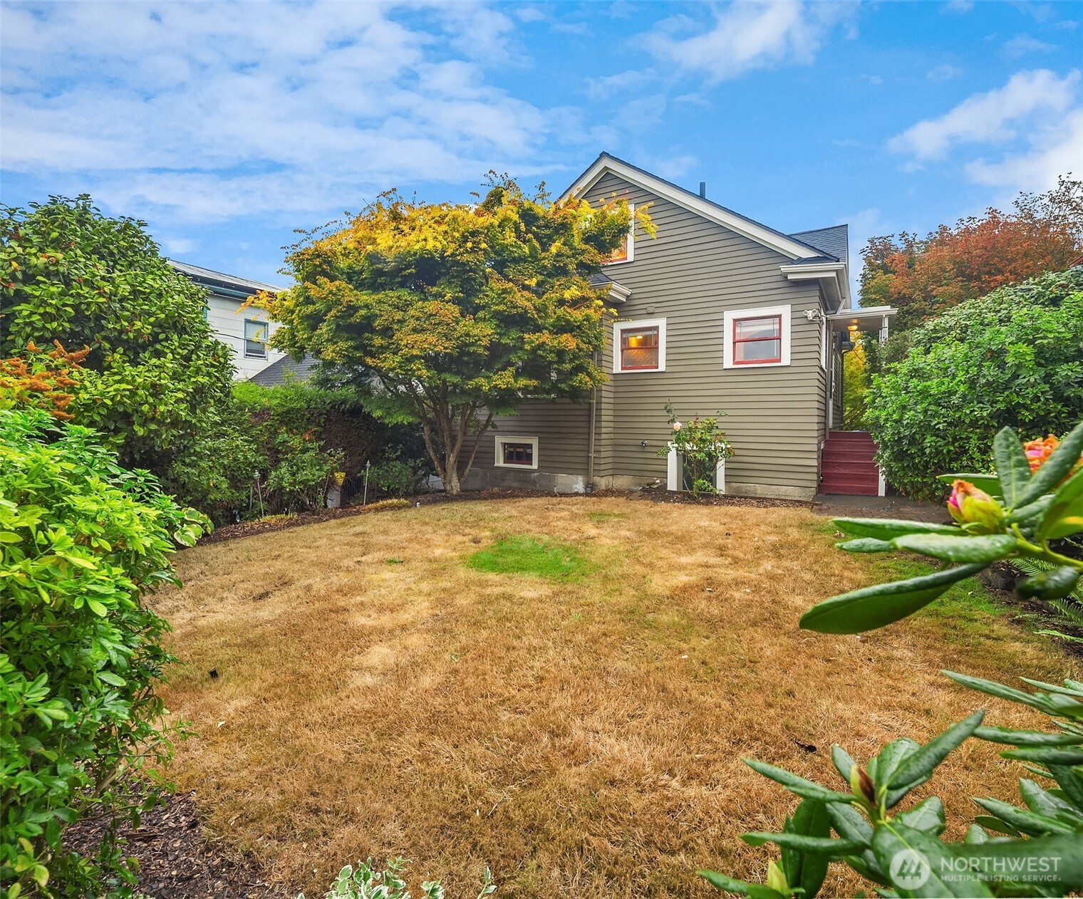 2609 Queen Anne Avenue Property Photo 23