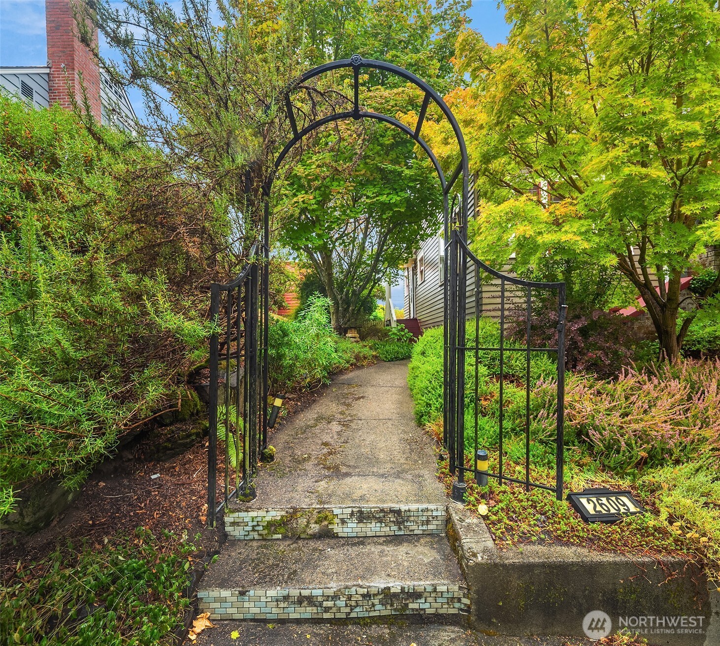 2609 Queen Anne Avenue Property Photo 24