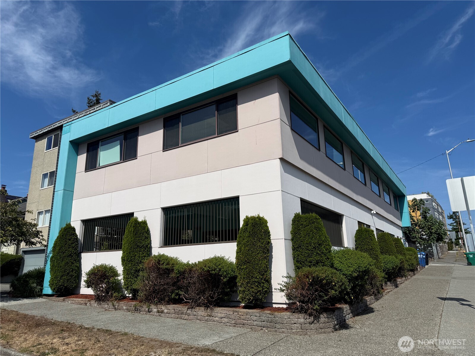 4201 Aurora Avenue Property Photo 17