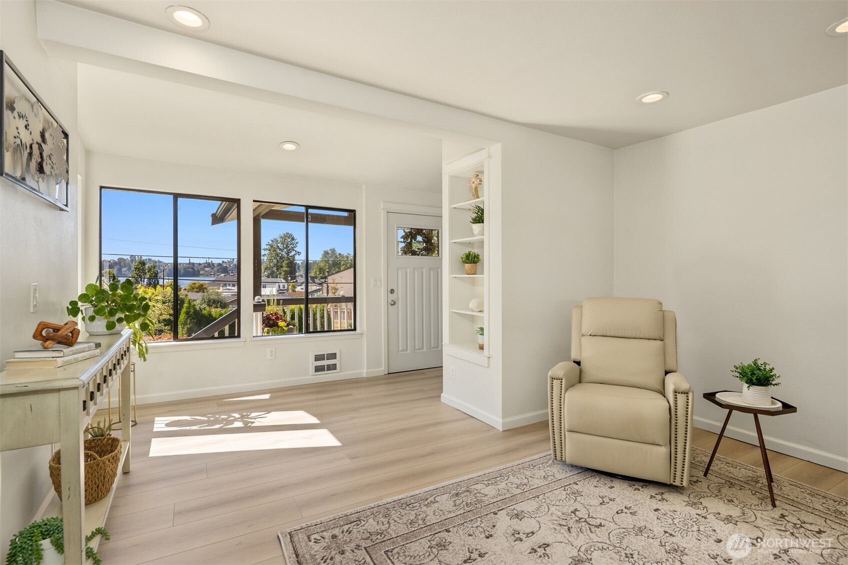 10601 Vernon Road Property Photo 6