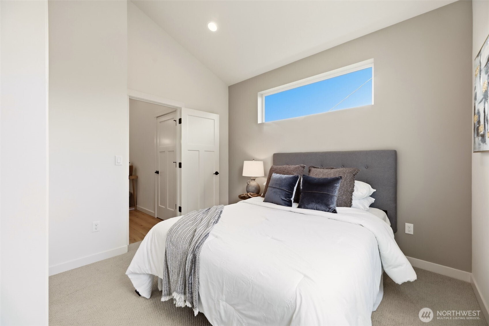 2018 Oakes Avenue C Property Photo 7