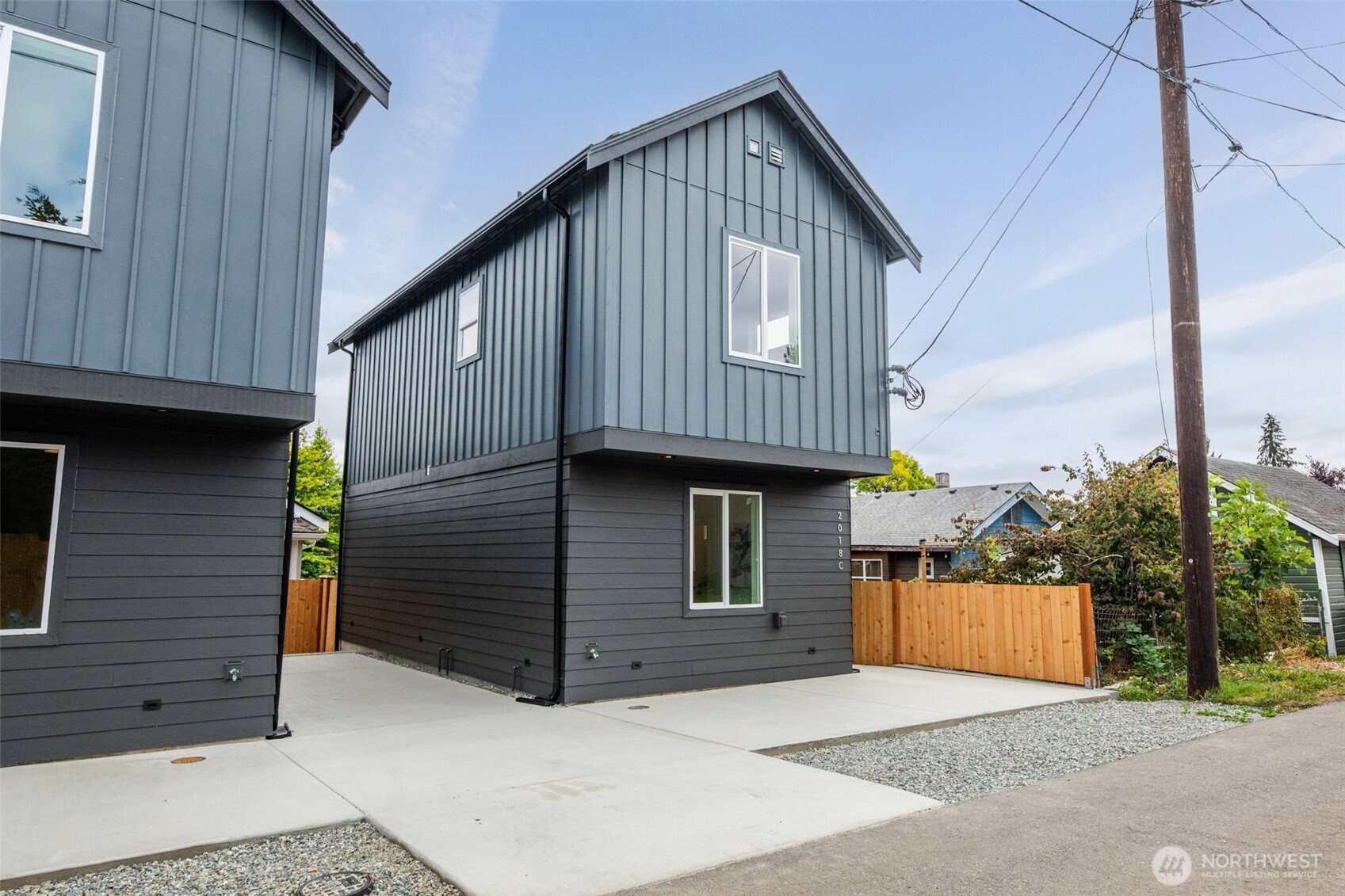 2018 Oakes Avenue C Property Photo 15