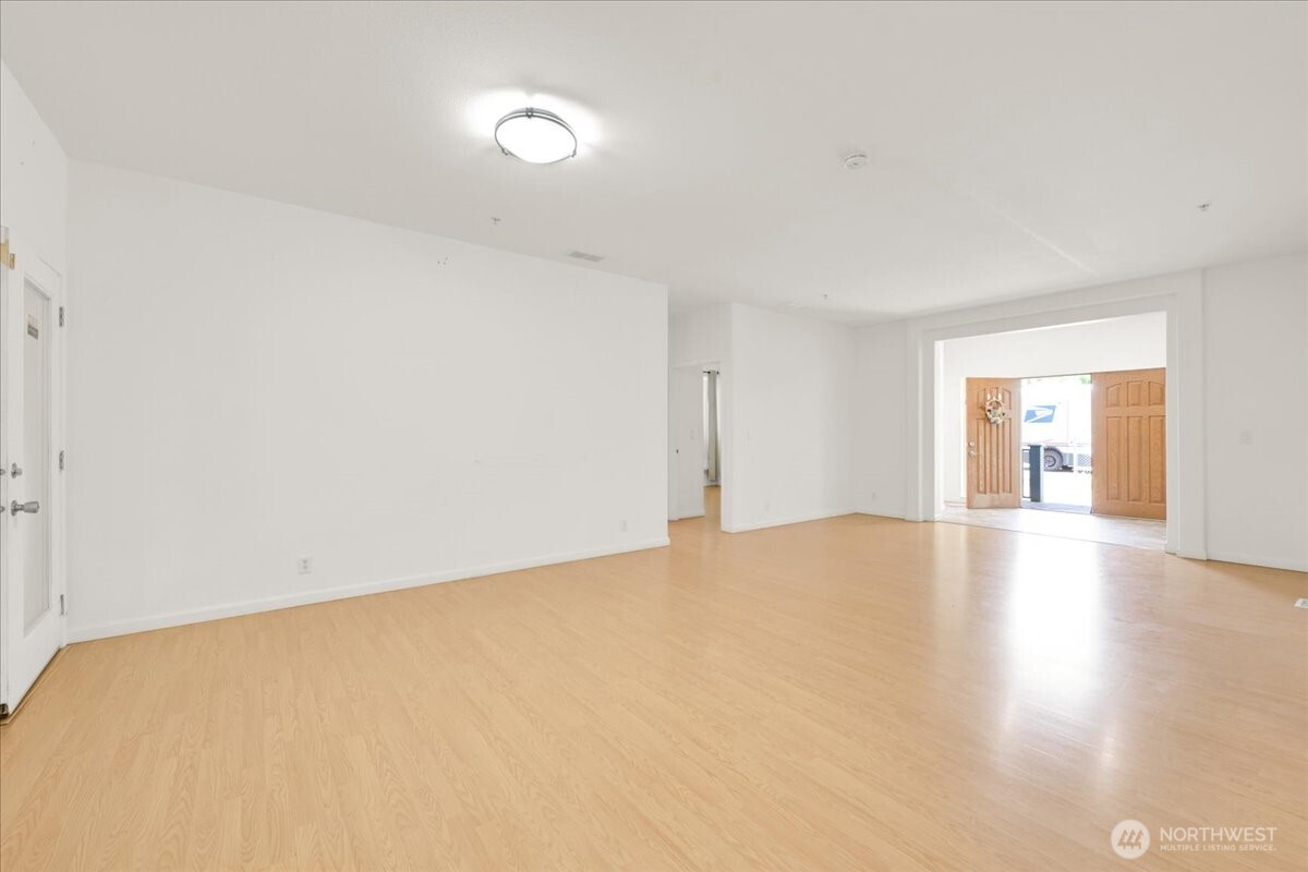 11516 85th Avenue Property Photo 2