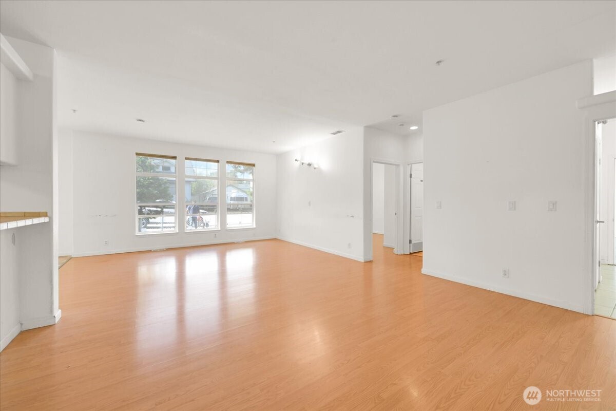 11516 85th Avenue Property Photo 4