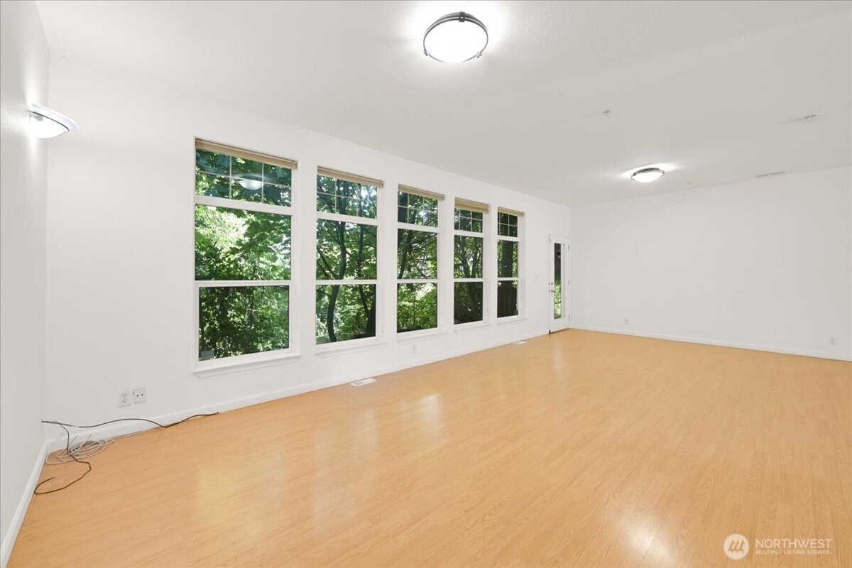 11516 85th Avenue Property Photo 6