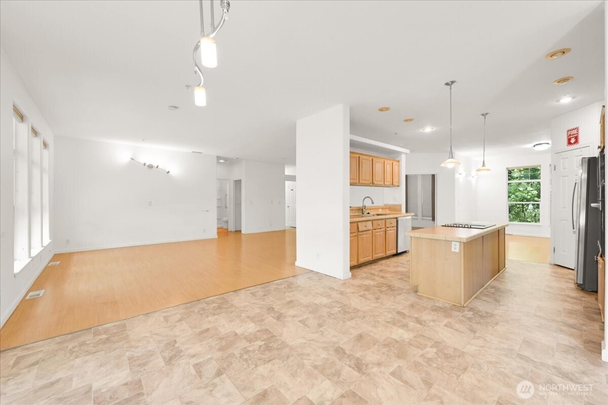 11516 85th Avenue Property Photo 10