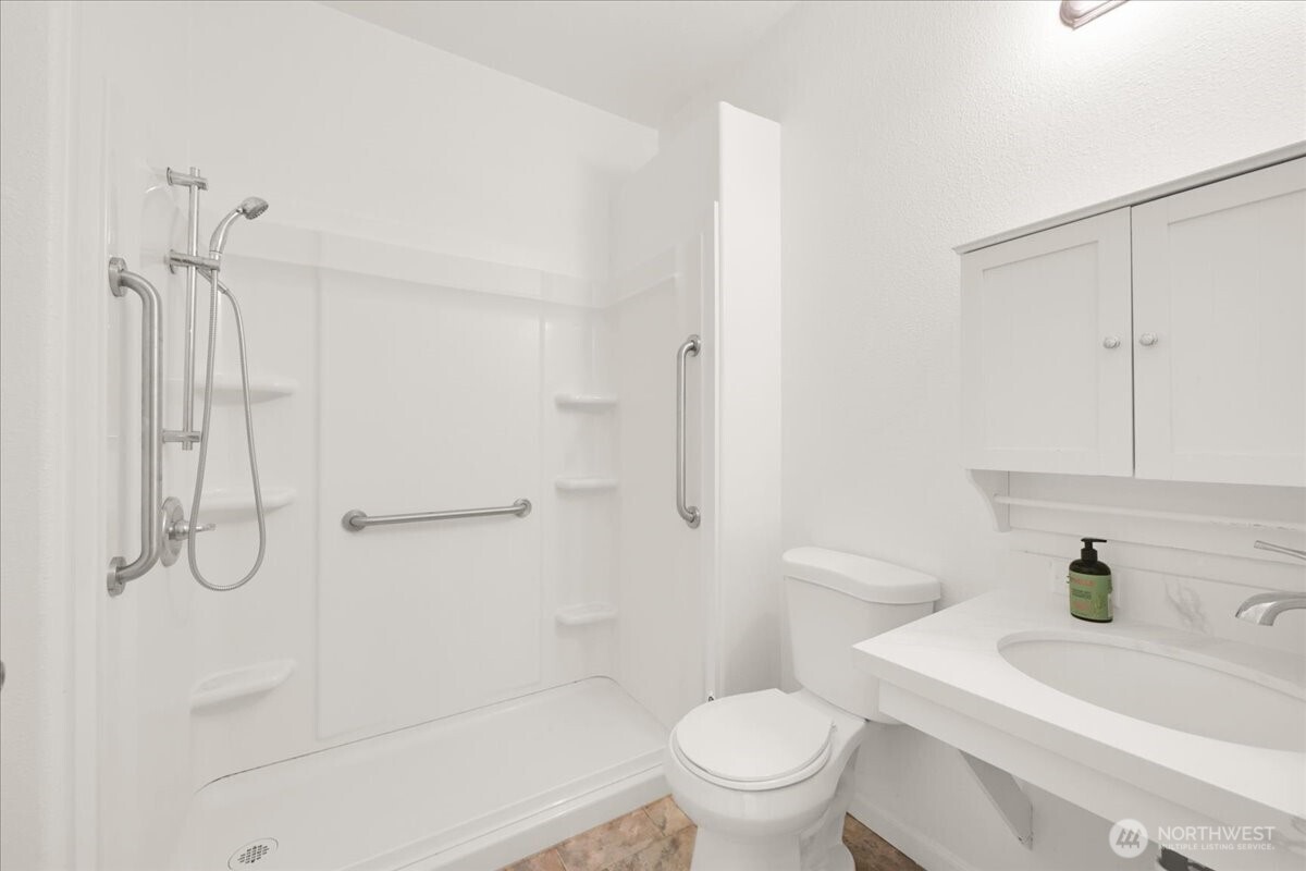 11516 85th Avenue Property Photo 14