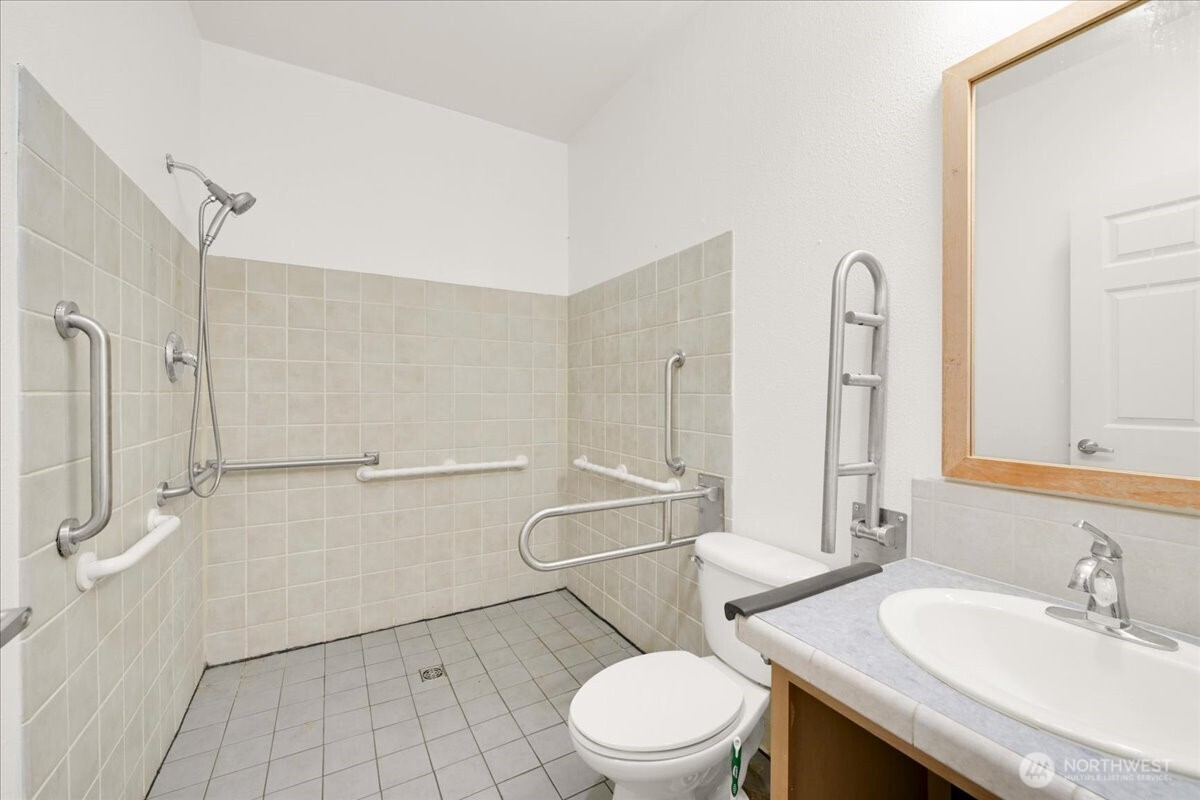 11516 85th Avenue Property Photo 16
